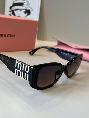 MIU MIU Fashion Sunglasses